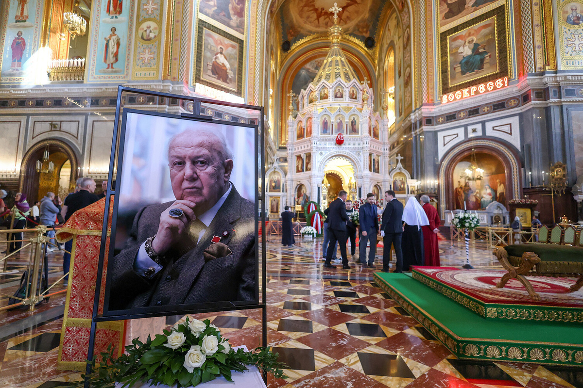 Церемония прощания с Зурабом Церетели в храме Христа Спасителя в Москве, 23 апреля 2025 года ©Артем Геодакян/ТАСС  📷