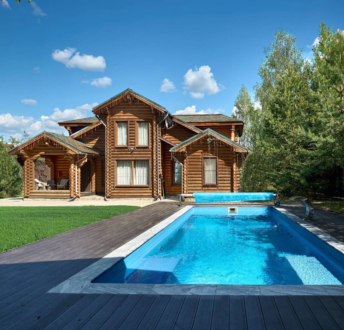 Объект с. Петровское (P.S. Этот бассейн появляется в сериал и блогах звезд чаще, чем многие селебрити) 