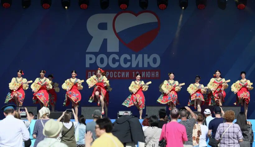 Следующим выходным после майских праздников станет День России   © РИА Новости. Илья Наймушин