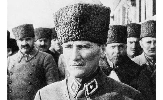 Отец всех турок Ататюрк был евреем-вероотступником (денме)