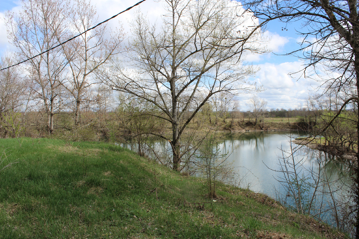  Пруд на окраине Дятлова - любимое место отдыха хуторян.