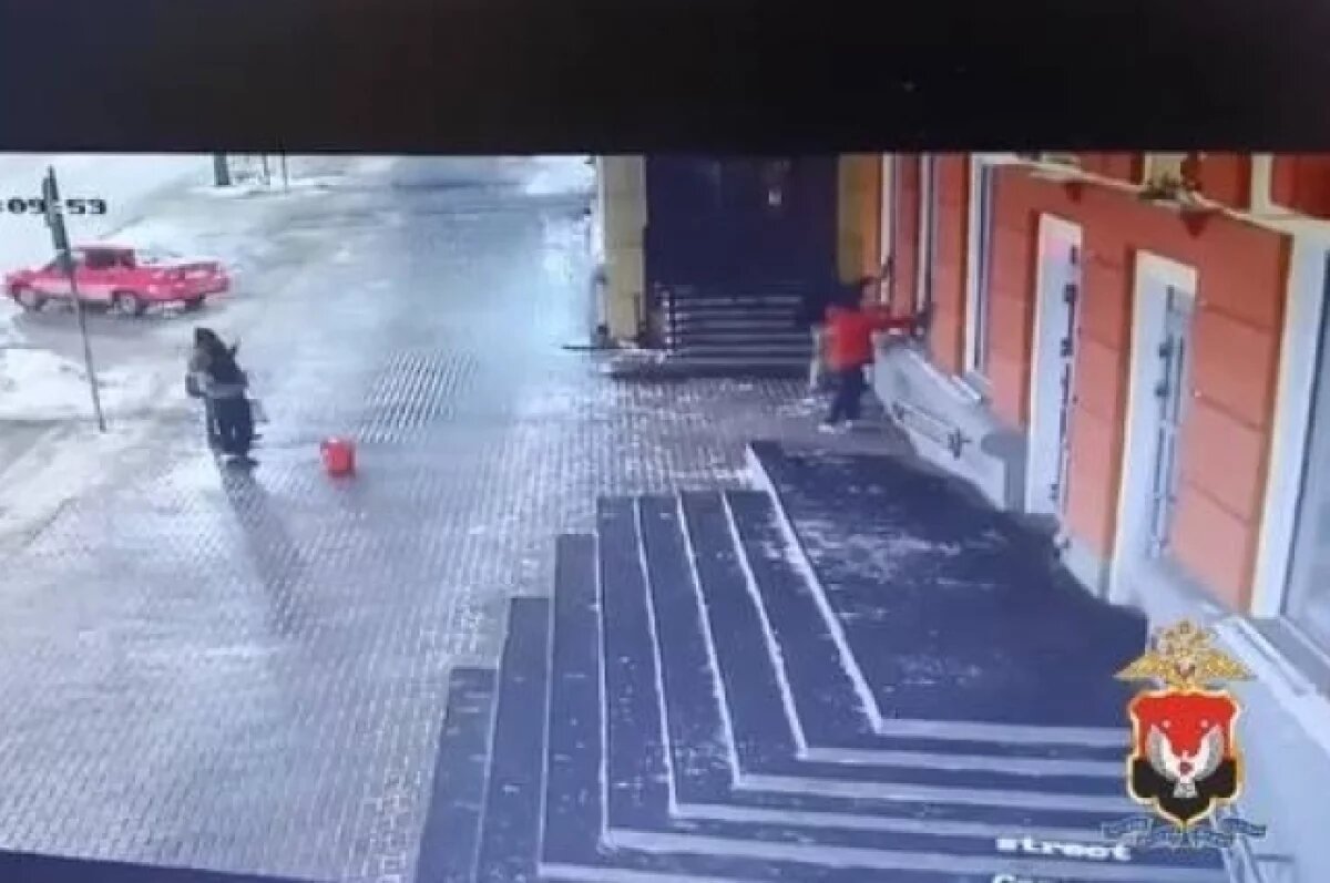    В Ижевске установили личности вандалов, разрисовавших фасады зданий