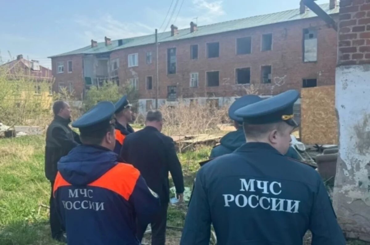    В Ростовском округе из-за обрушения аварийного дома перекрыли улицу