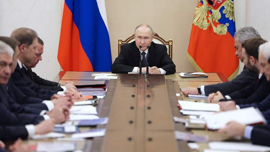    «Возможности колоссальные». Путин призвал активнее использовать ИИ в военной сфере