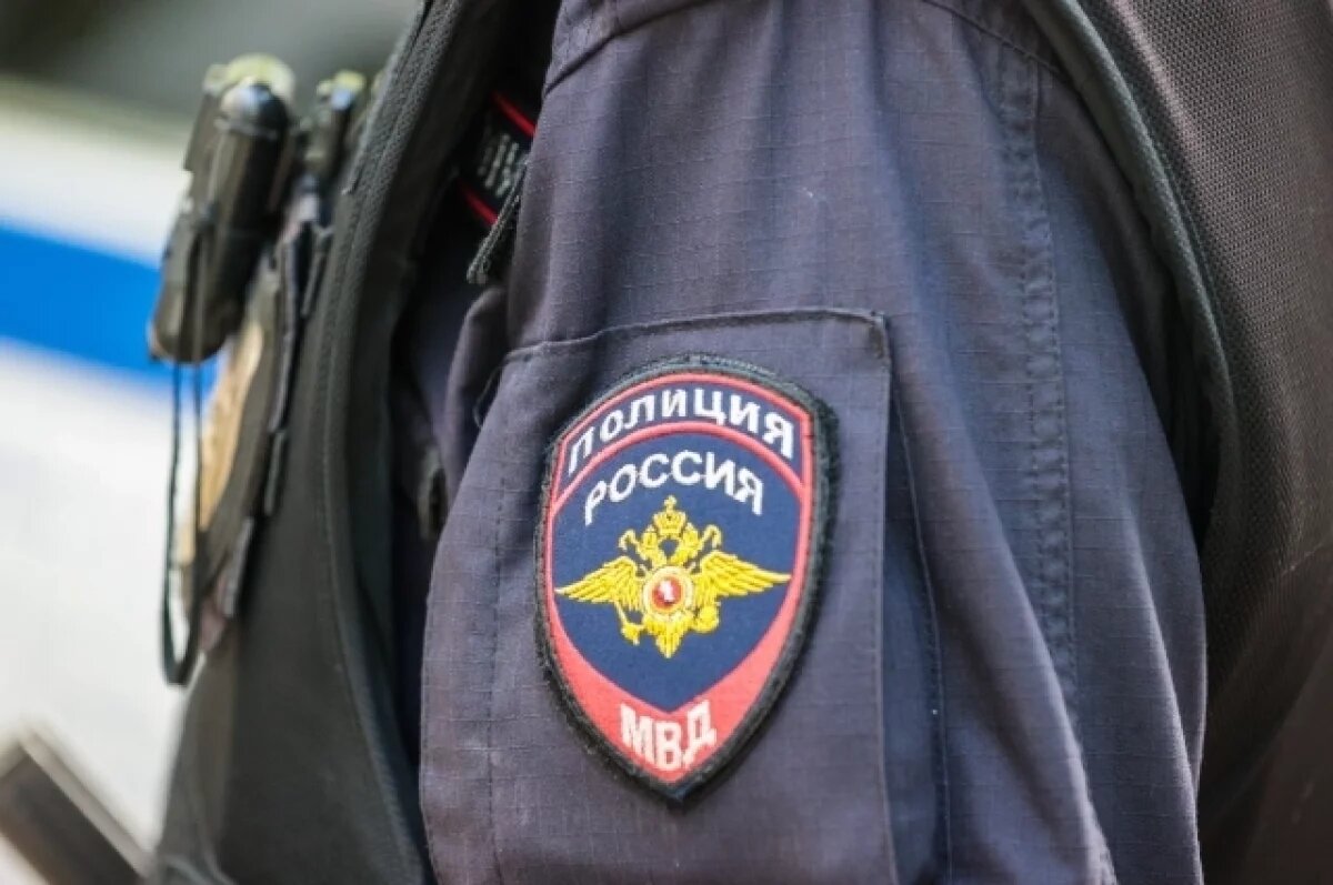    Во Владивостоке подростки облили автобус краской и напали на водителя