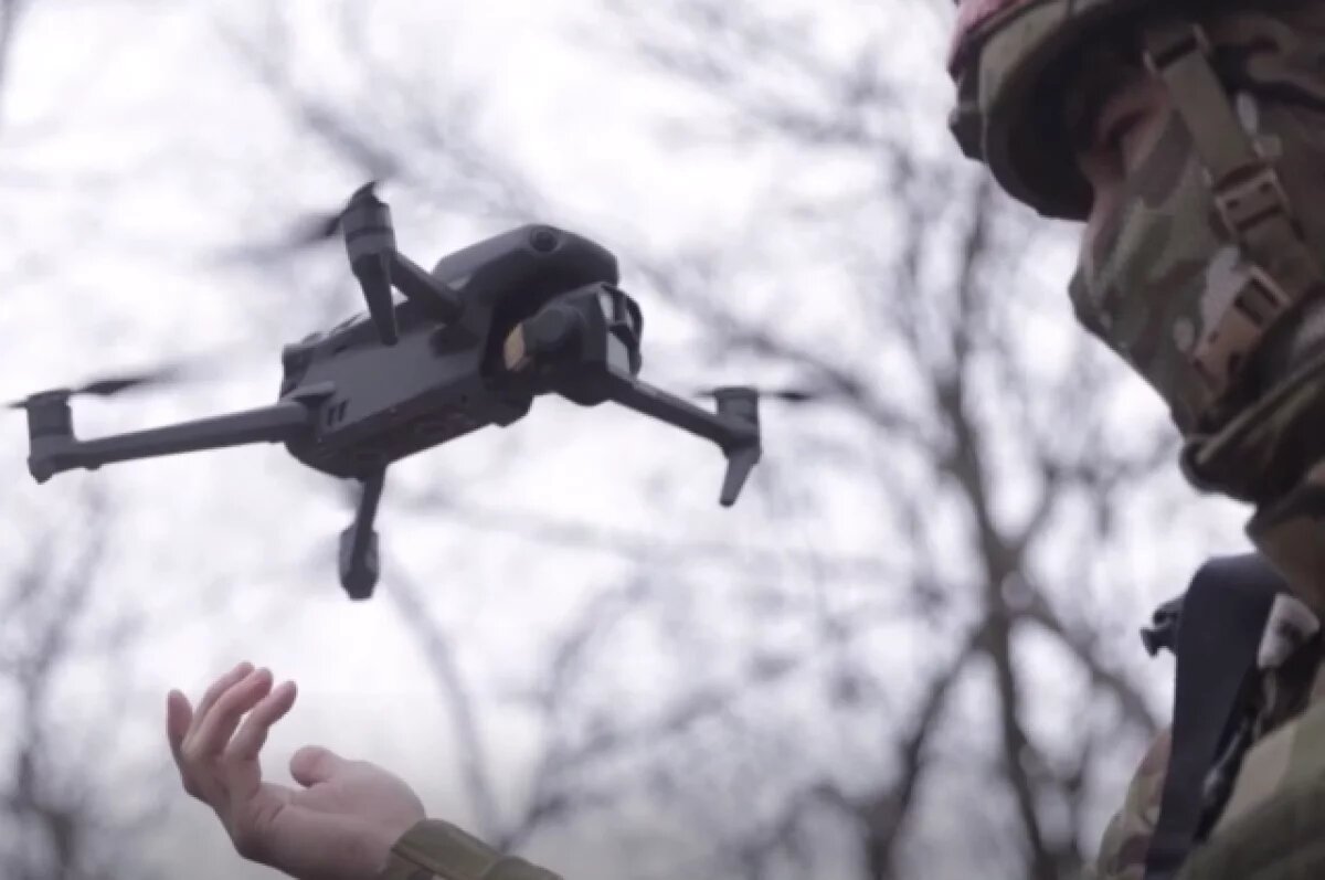    Эксперт Чадаев: дроны РФ научились атаковать роем и менять курс в полёте