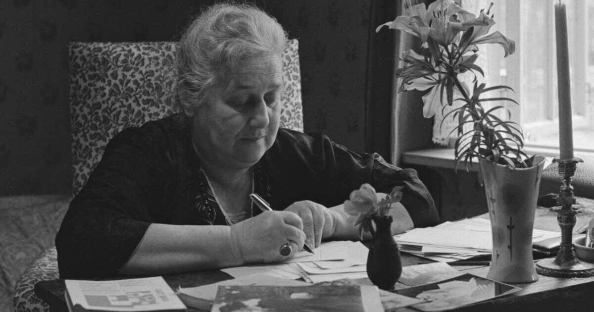 Анна Ахматова в зрелом возрасте