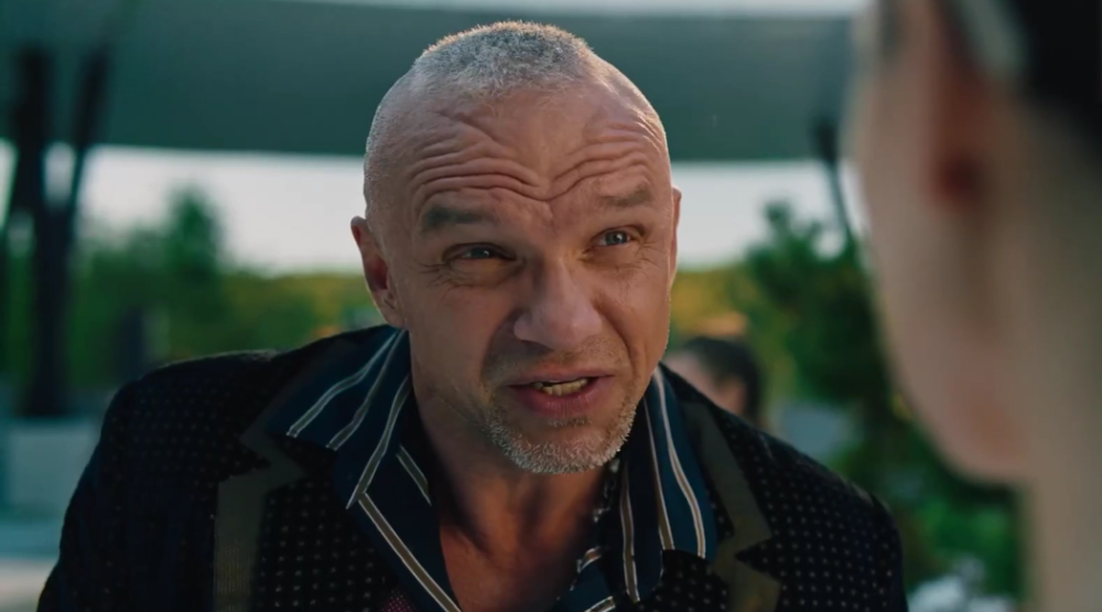     Кадр из 3 сезона сериала «Два холма» (2025)