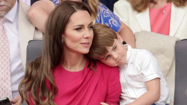    Кейт Миддлтон и принц Луи. Фото: Воман.ру