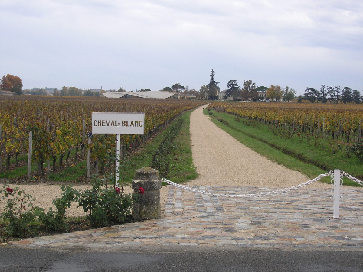 Парадный подъезд.