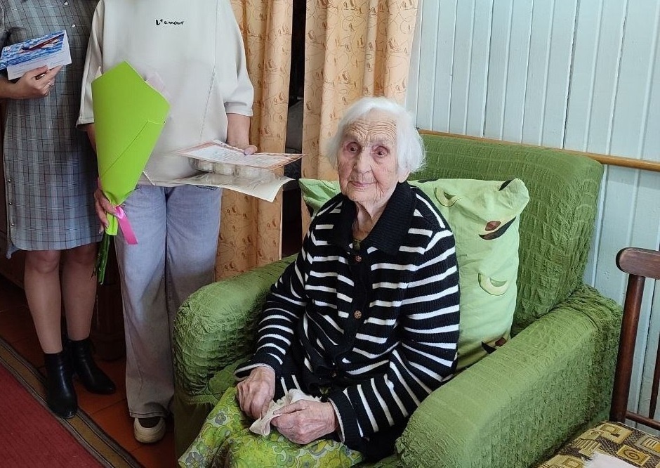    Александра Петровна воспитала четырех детей