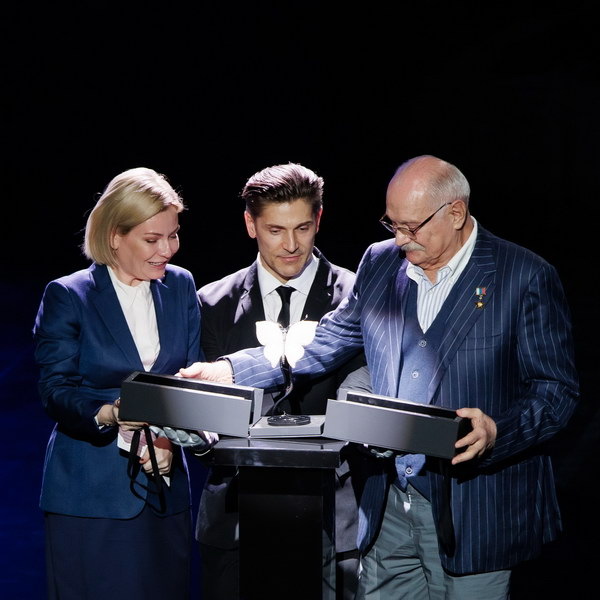     Первую премию Евразийской киноакадемии «Бриллиантовая бабочка» вручат в декабре