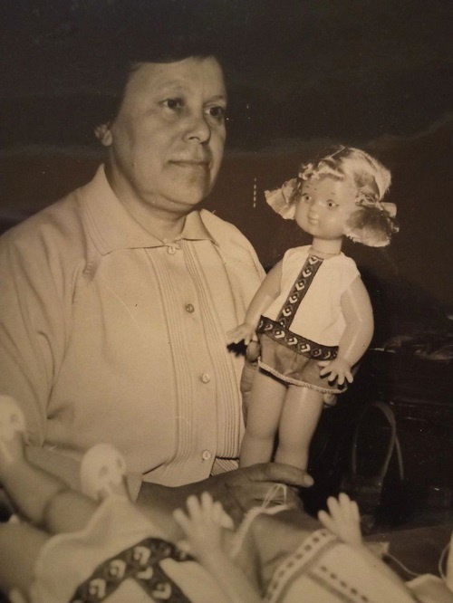 Фото из открытых источников. На фабрике игрушек.