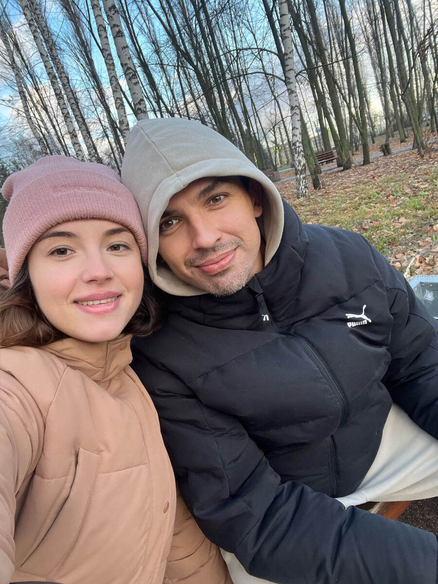    "Мы вместе уже девять лет". С супругой Анастасией