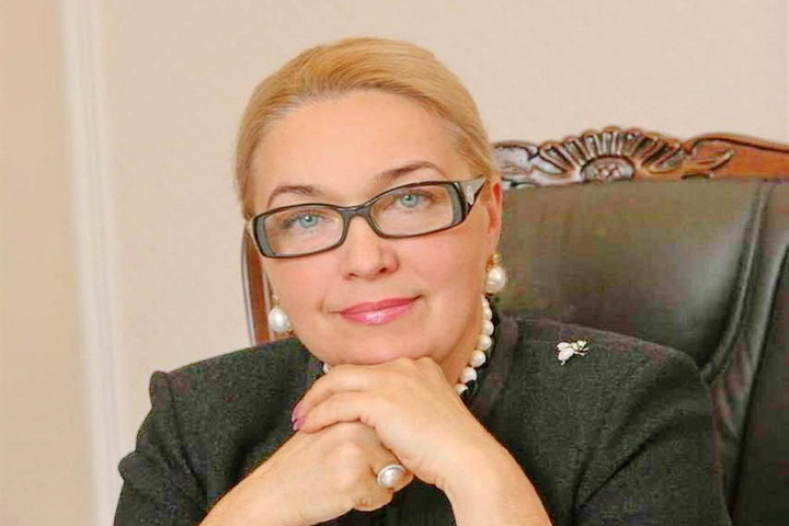 Серова, собственной персоной