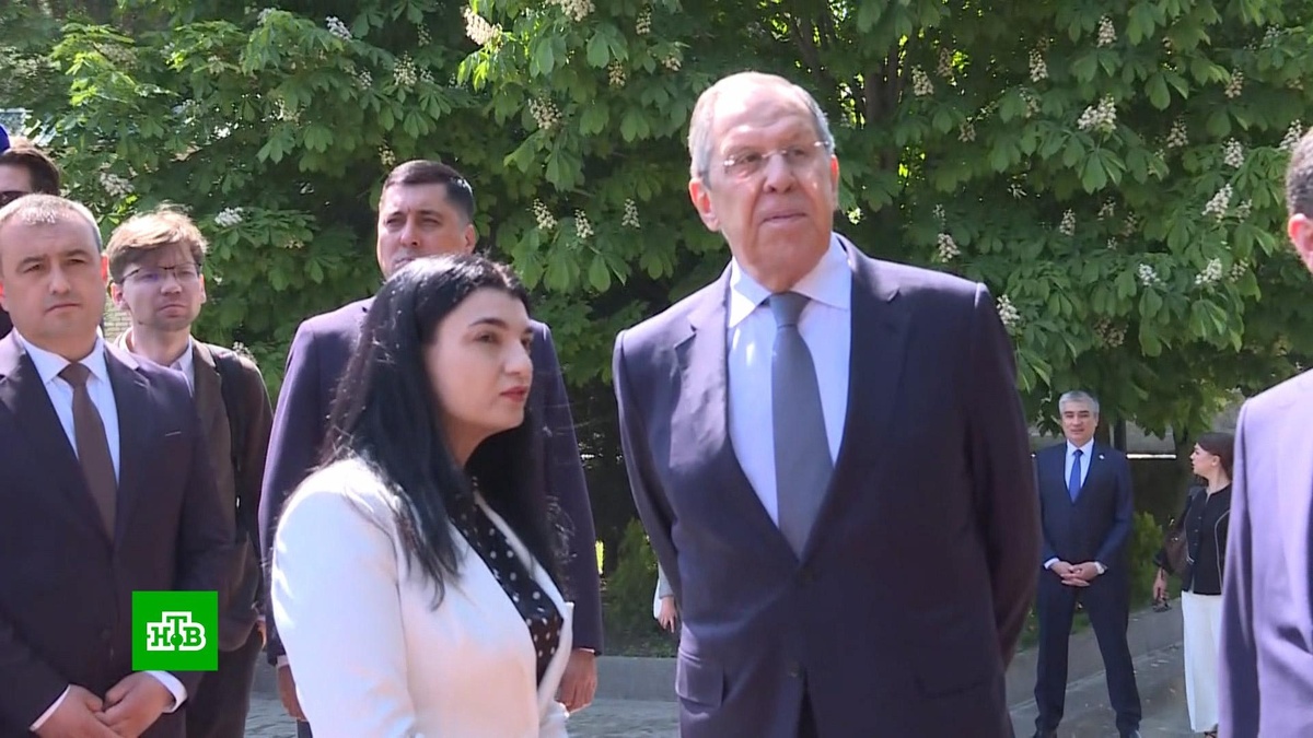    Лавров и глава МИД Узбекистана проводят переговоры