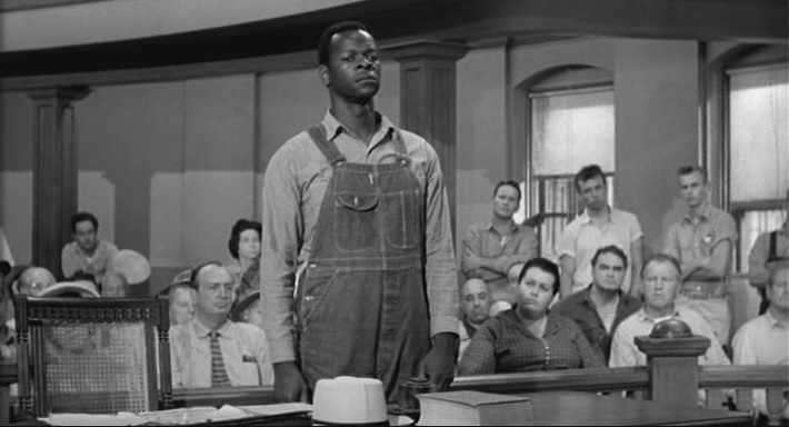 Кадры из фильма "Убить пересмешника" (1962).