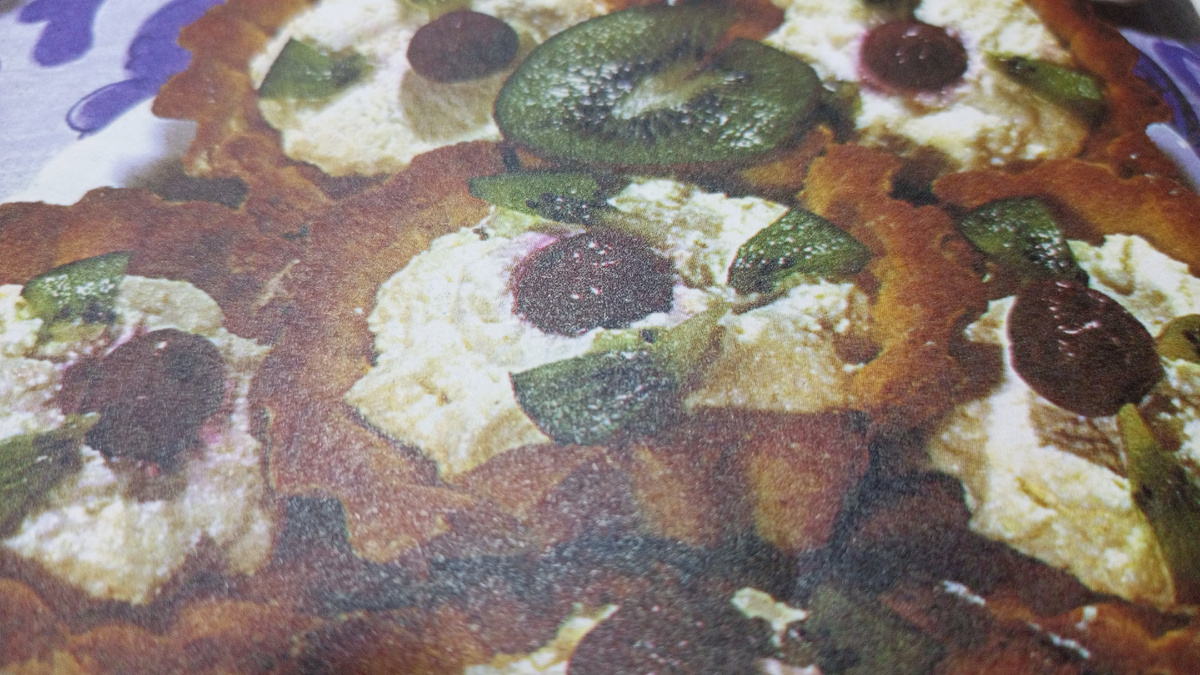 Тесто:1 стакан муки, 1/4стакана сахара, 100г масла, 1яйцо.