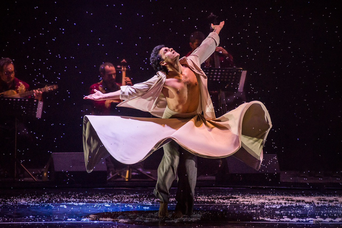    Сцена из балета «Фолия»