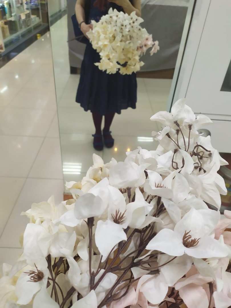 листать вправо