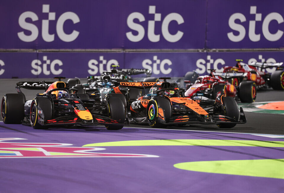    «Непрофессионально, надо уметь проигрывать». Херберт раскритиковал ФерстаппенаGetty Images / Red Bull Content Pool