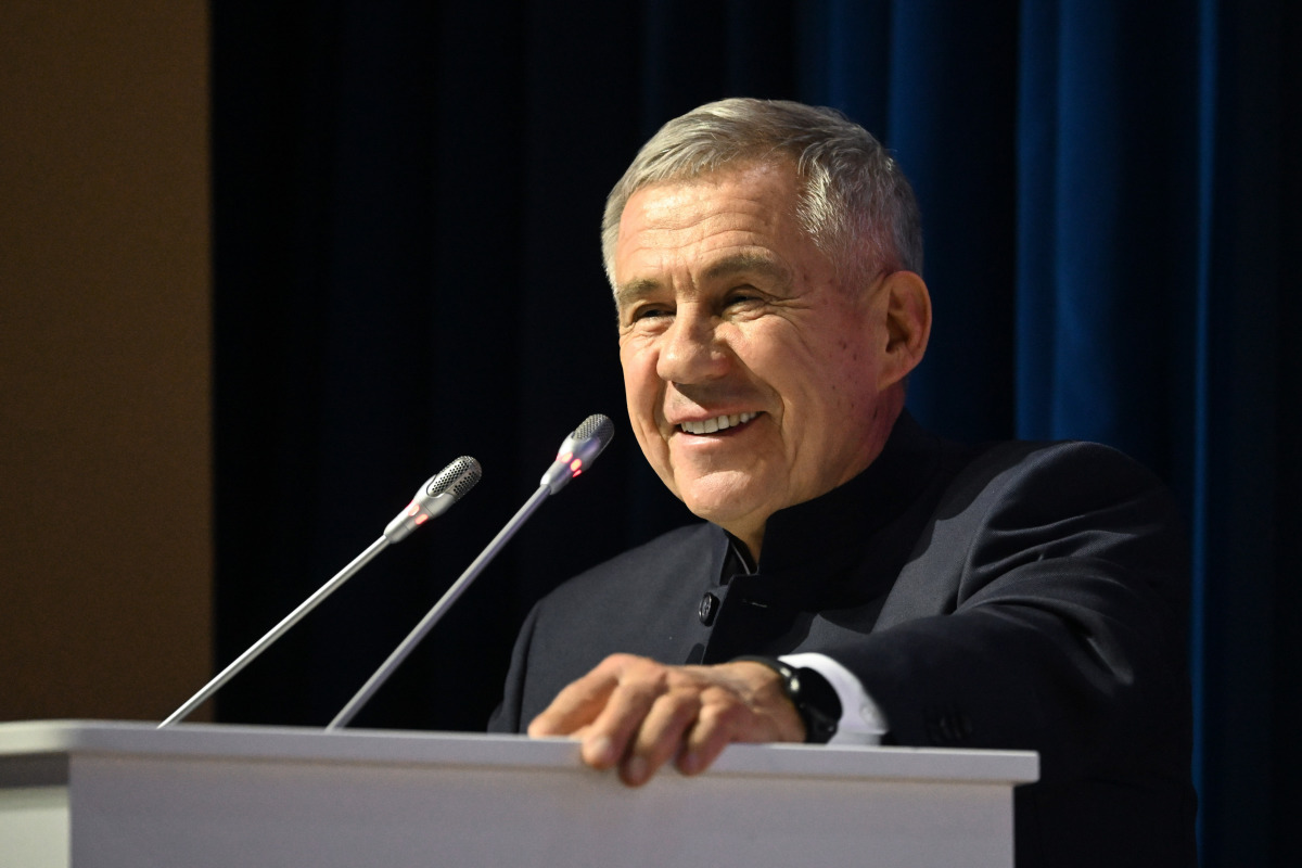 Рустам Минниханов