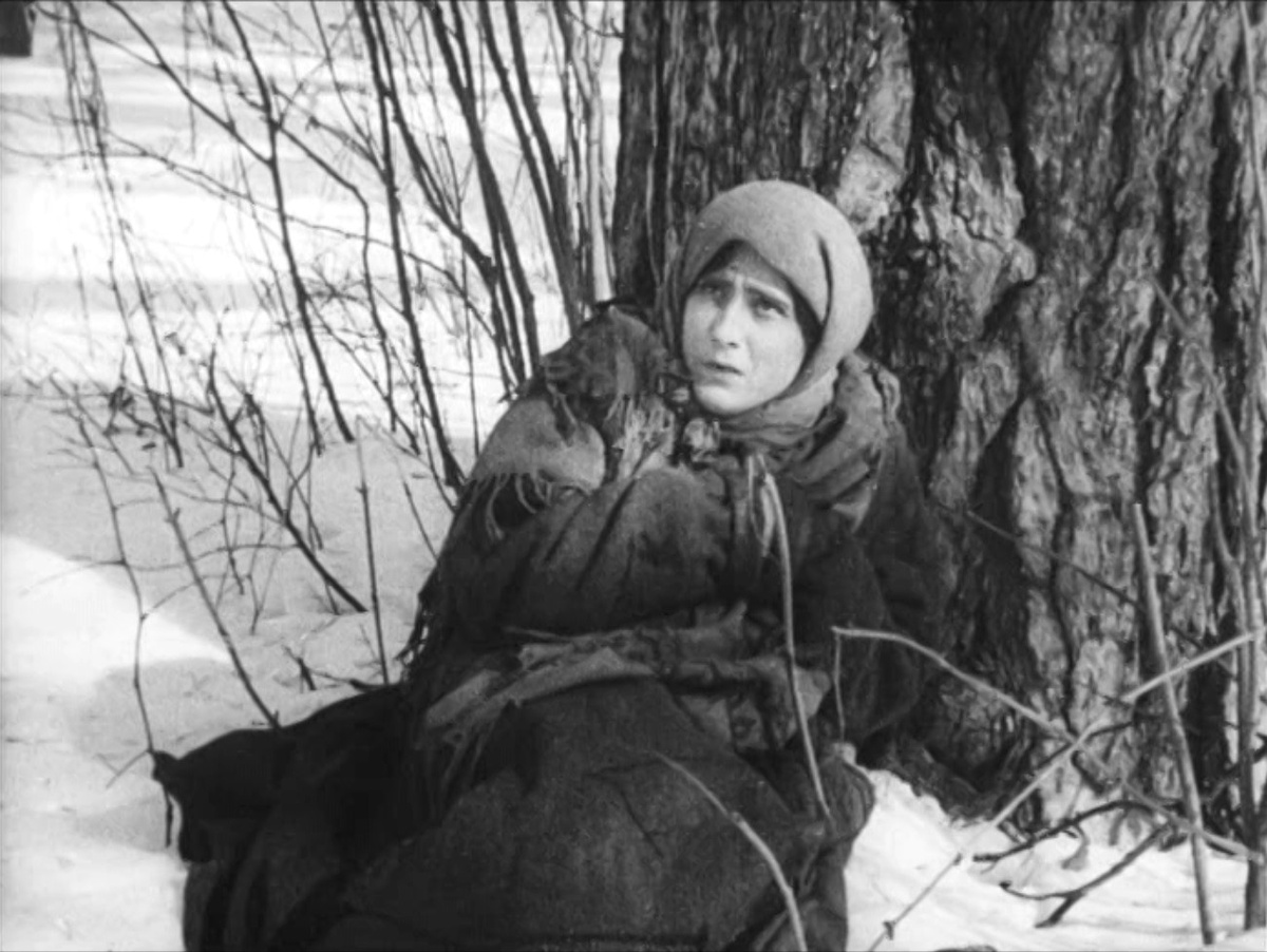 Как в СССР могли культивировать столь смиренный образ? Кадр из к/ф «Морозко».