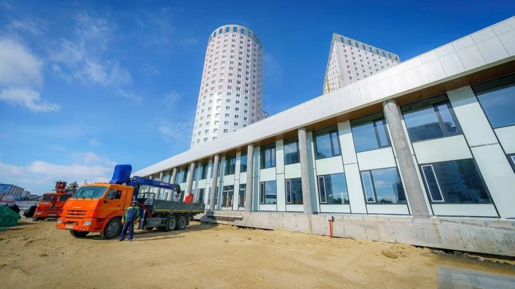    Губернатор Югры проверил ход строительства социальных объектов в Когалыме