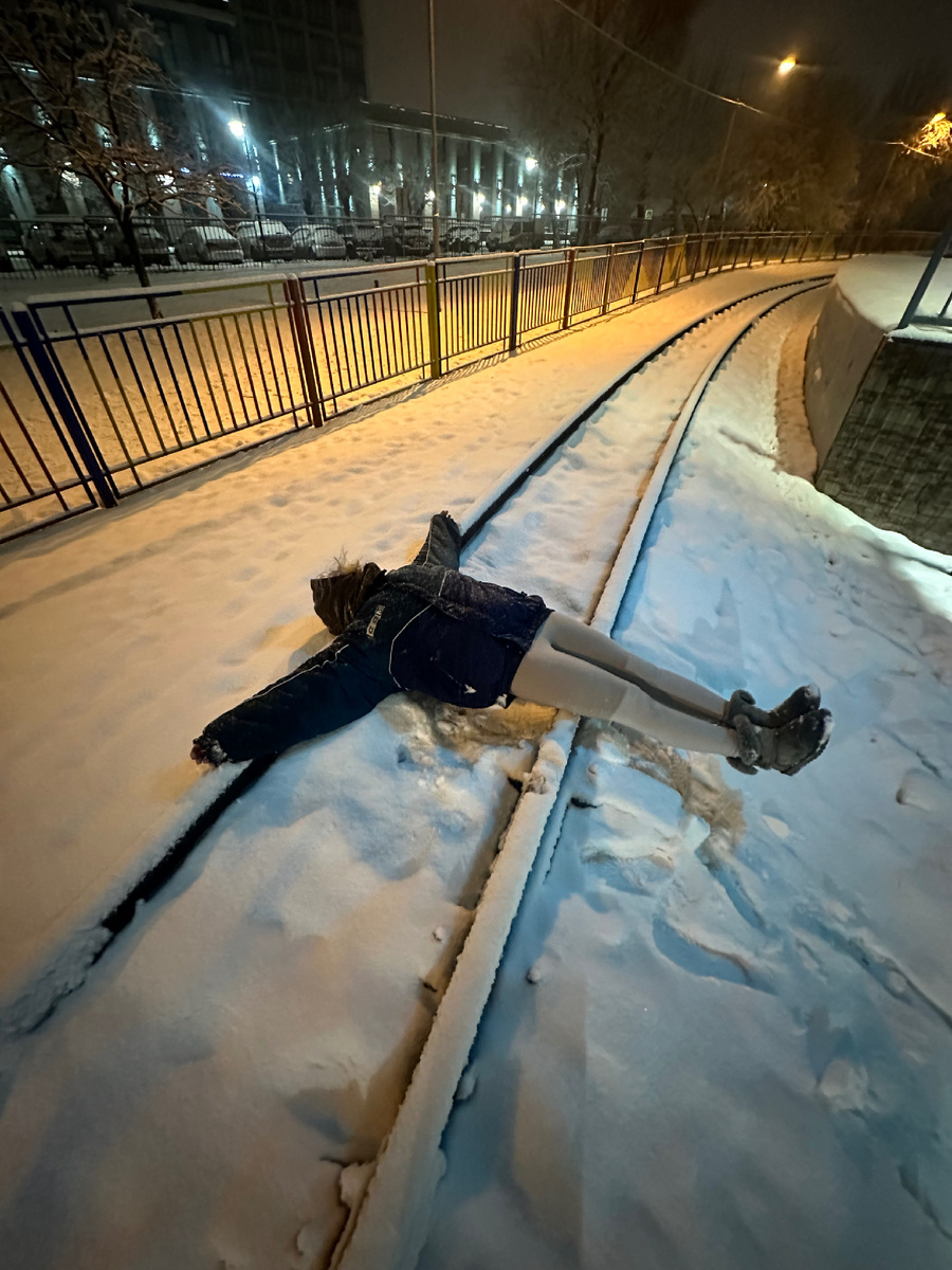 Доверилась тому, что эта железная дорога не работает и получила эту фотографию взамен 