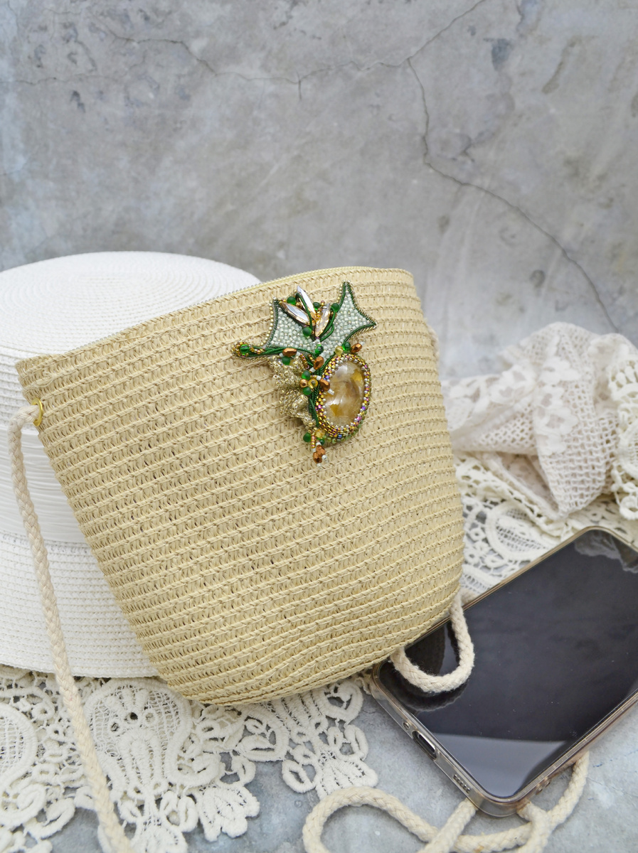 Брошь с цитрином RINABEAD