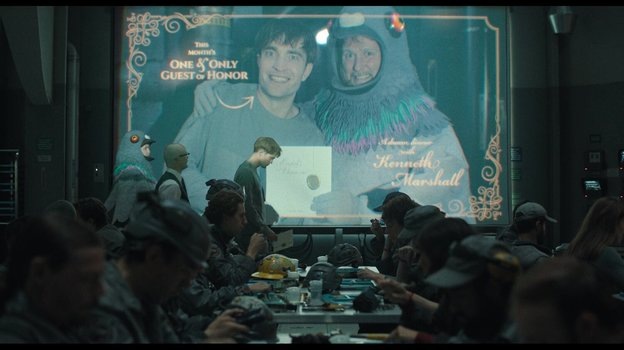    Кадр из фильма «Микки 17», реж. Пон Джун-хо, Warner Bros.