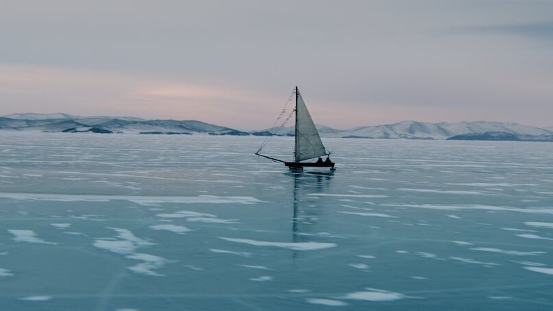 Кадр из фильма «Красный шёлк», 2025 год, режиссер Андрей Волгин