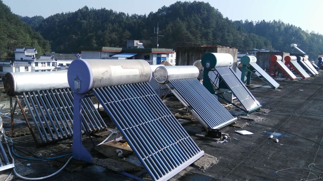 Такие нагреватели воды можно встретить до сих пор по всему Китаю