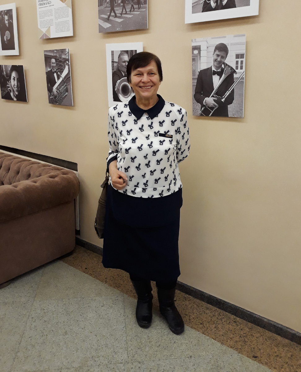 Мама привила мне любовь к чтению просто не оставив мне иного выбора) 