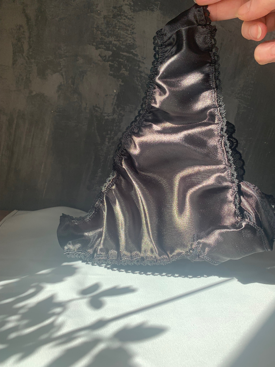 Прекрасное атласное белье