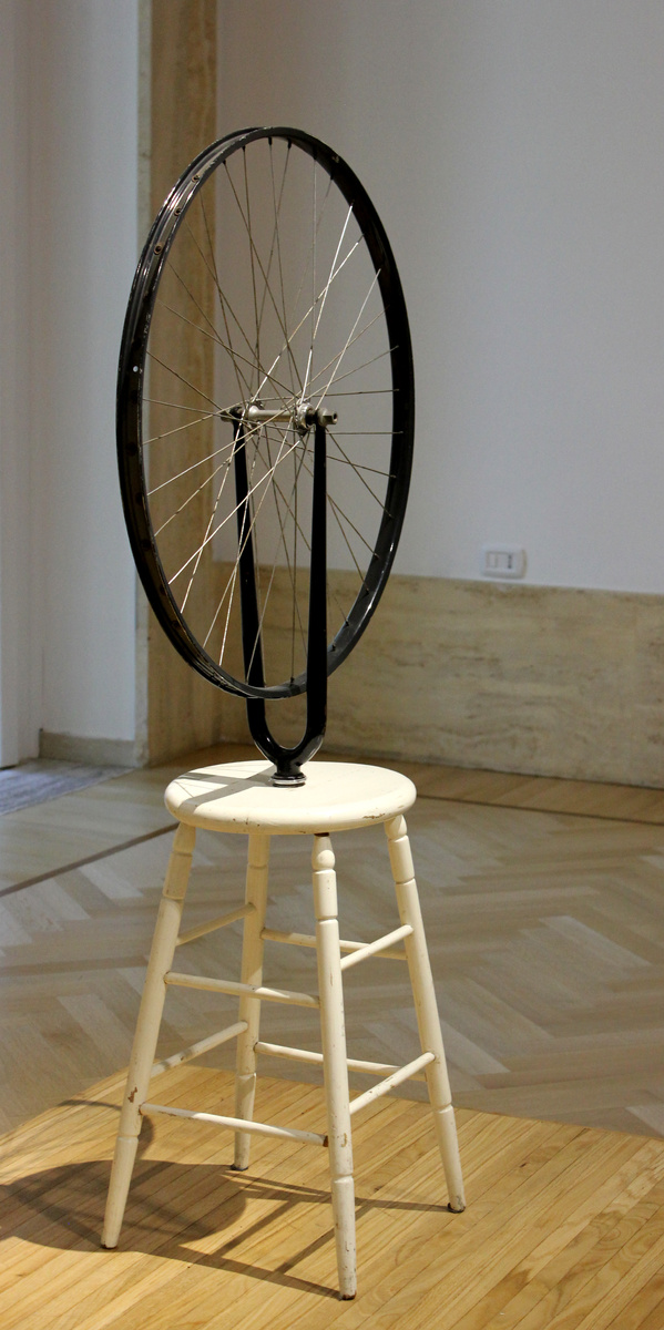 Марсель Дюшан. «Велосипедное колесо», копия 1964 года с оригинала 1913 года. Galleria Nazionale d'Arte Moderna, Рим