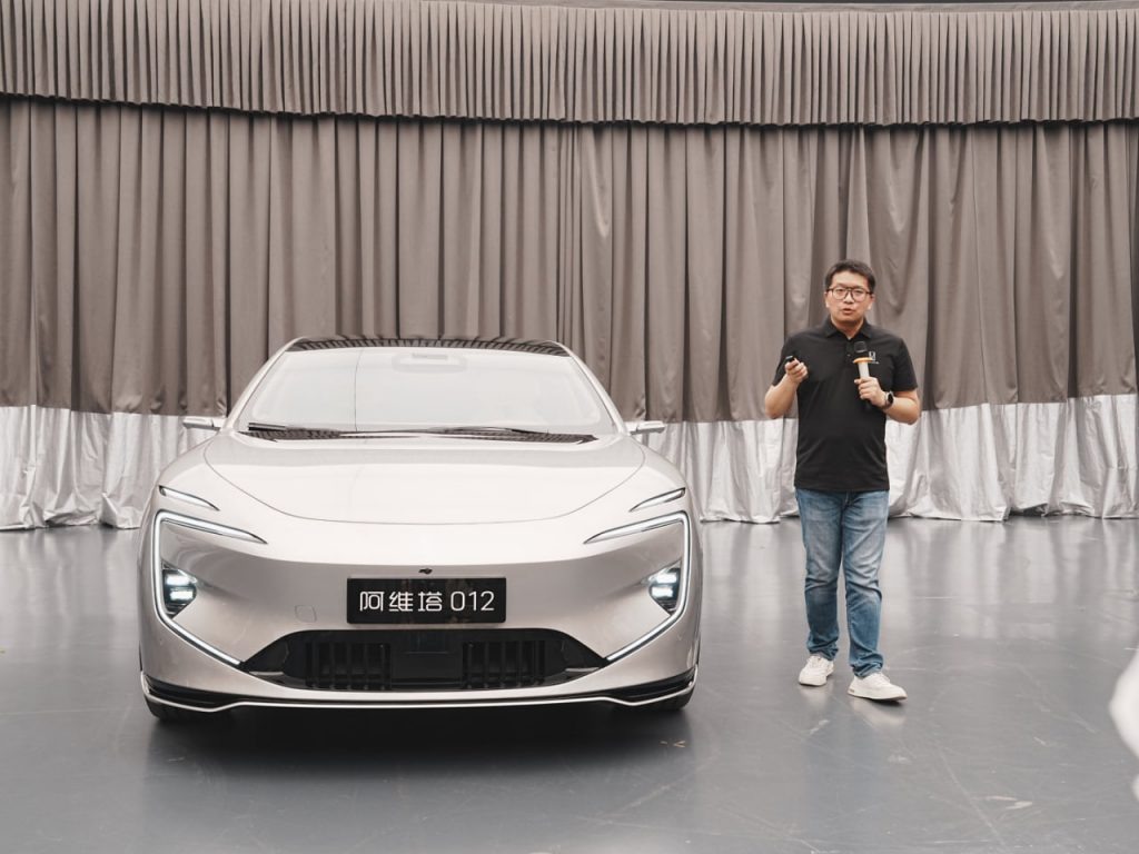 Новый Avatr 12 выйдет на российский рынок официально — во II половине 2025 года.