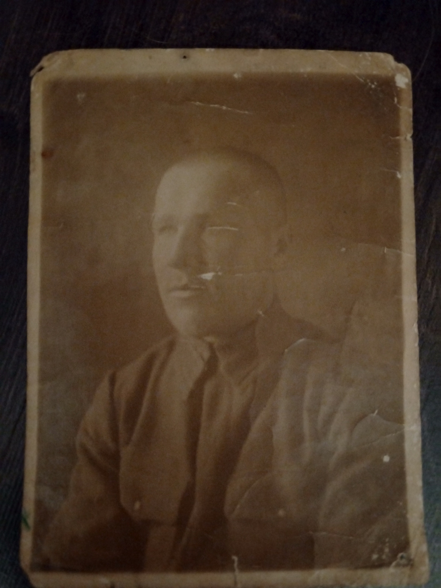 Это в форме, на службе