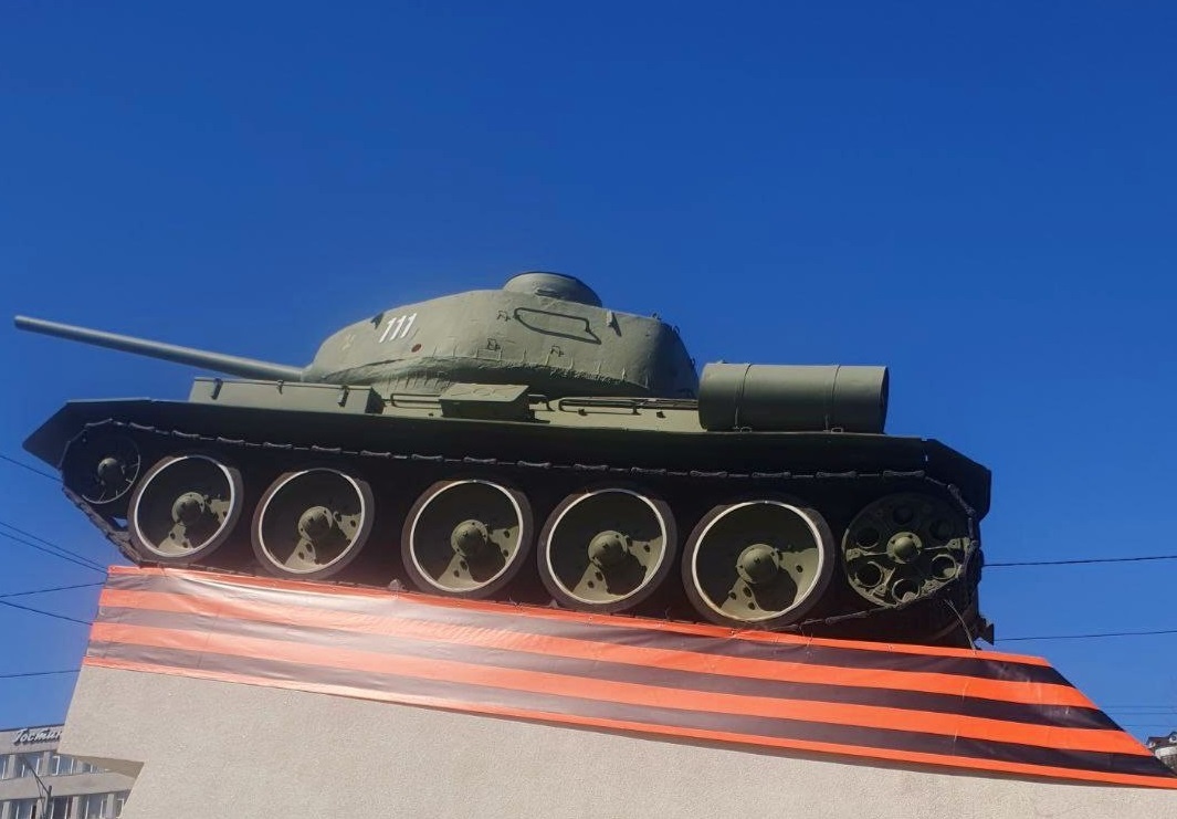 Фото: Памятник «Танк Т-34» в Петропавловске-Камчатском