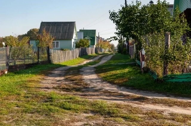    Чем отличаются село и посёлок?