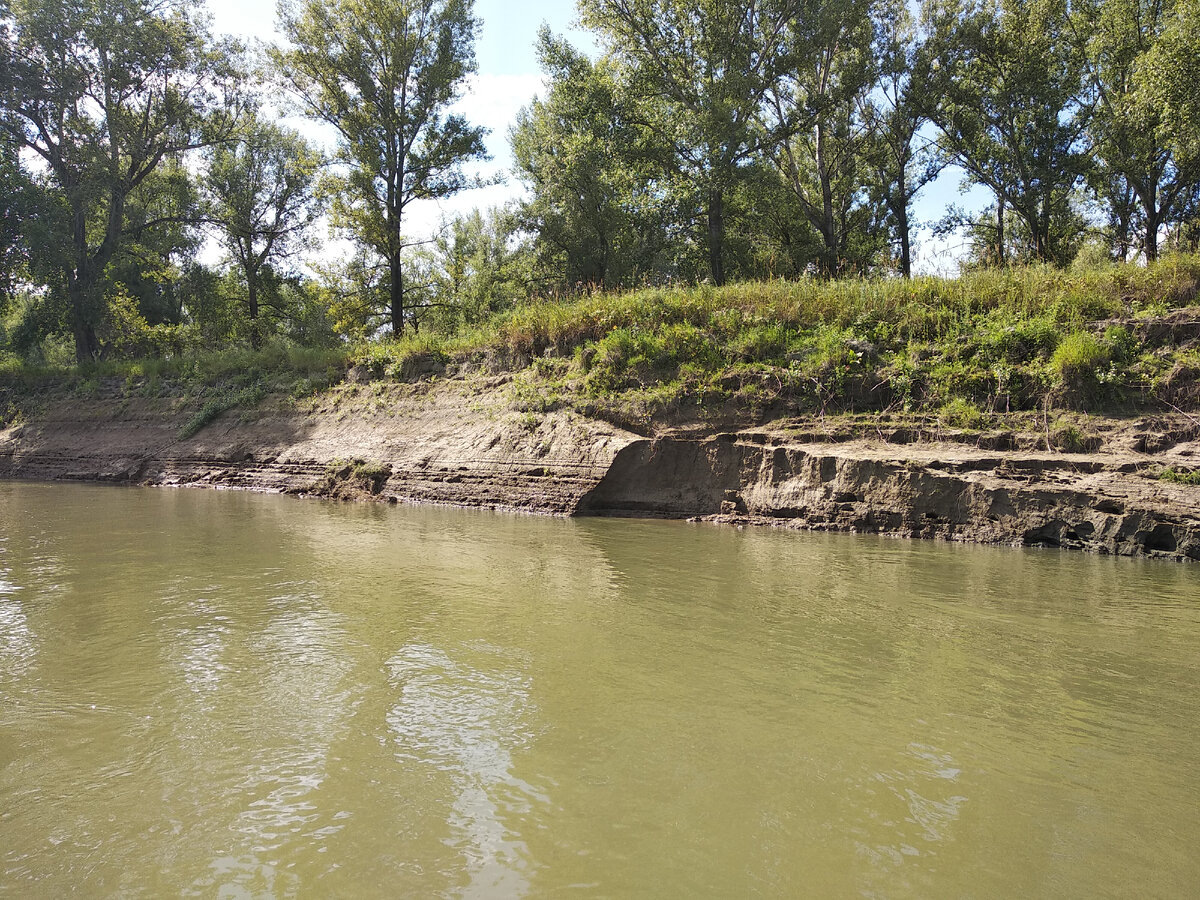Глиняные берега. Фото автора Калачёва А.В.