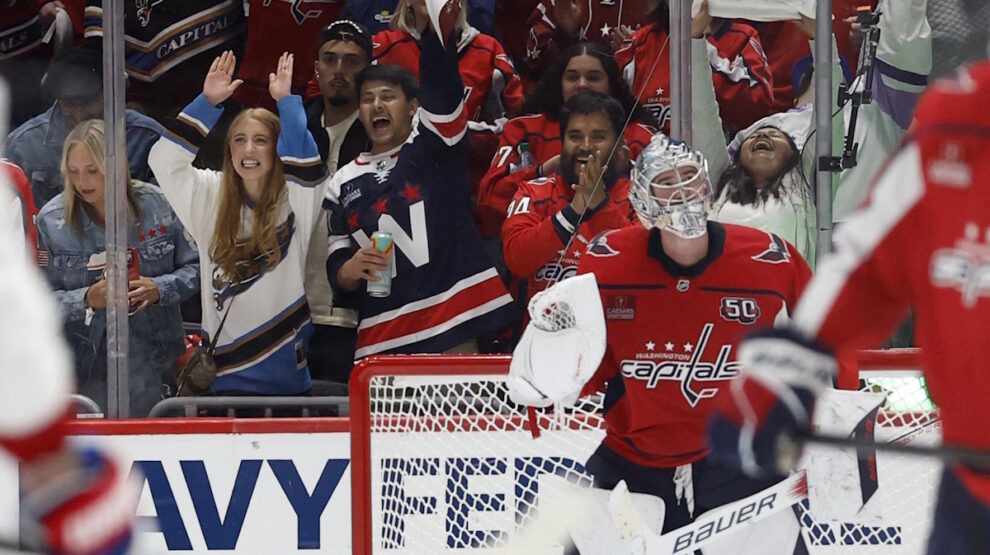    «Вашингтон Кэпиталз» выиграл и второй матч серии Кубка Стэнли у «Монреаля». Фото: REUTERS