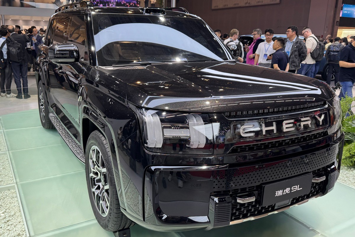 Близкий к серийному производству концепт Chery Tiggo 9L на Шанхайском автосалоне 2025