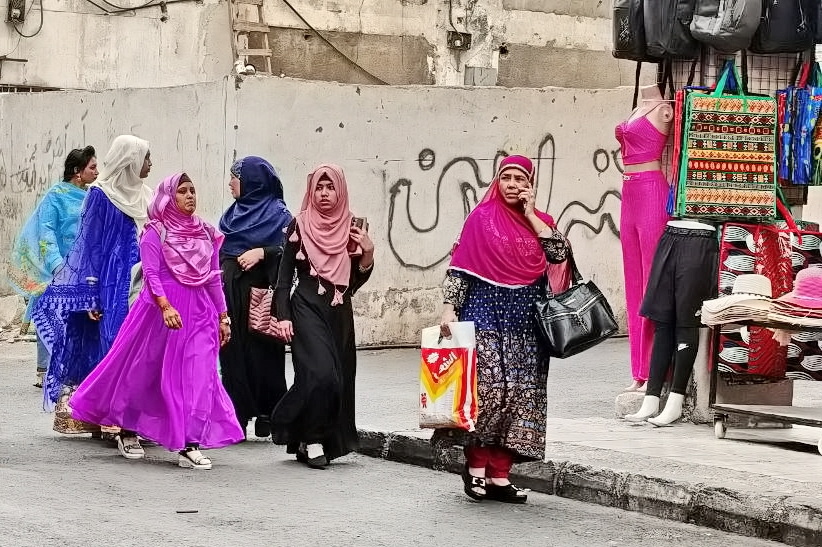 Все фото с улиц Акабы мои. На них в основном женщины, снятые очень издалека. От мужиков жду любой пакости и фотографировать боюсь