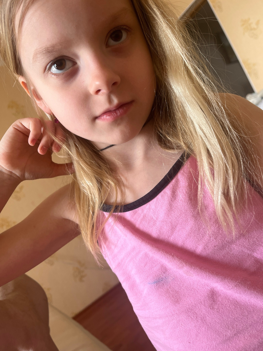 Как мне эта фотка понравилась, Викуся только проснулась, а впереди , все еще впереди)