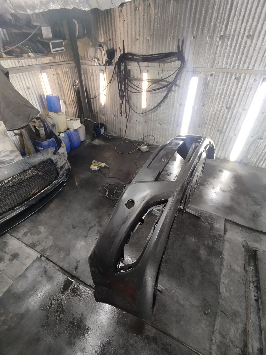 Подготовка к покраске нового бампера на Opel Astra H