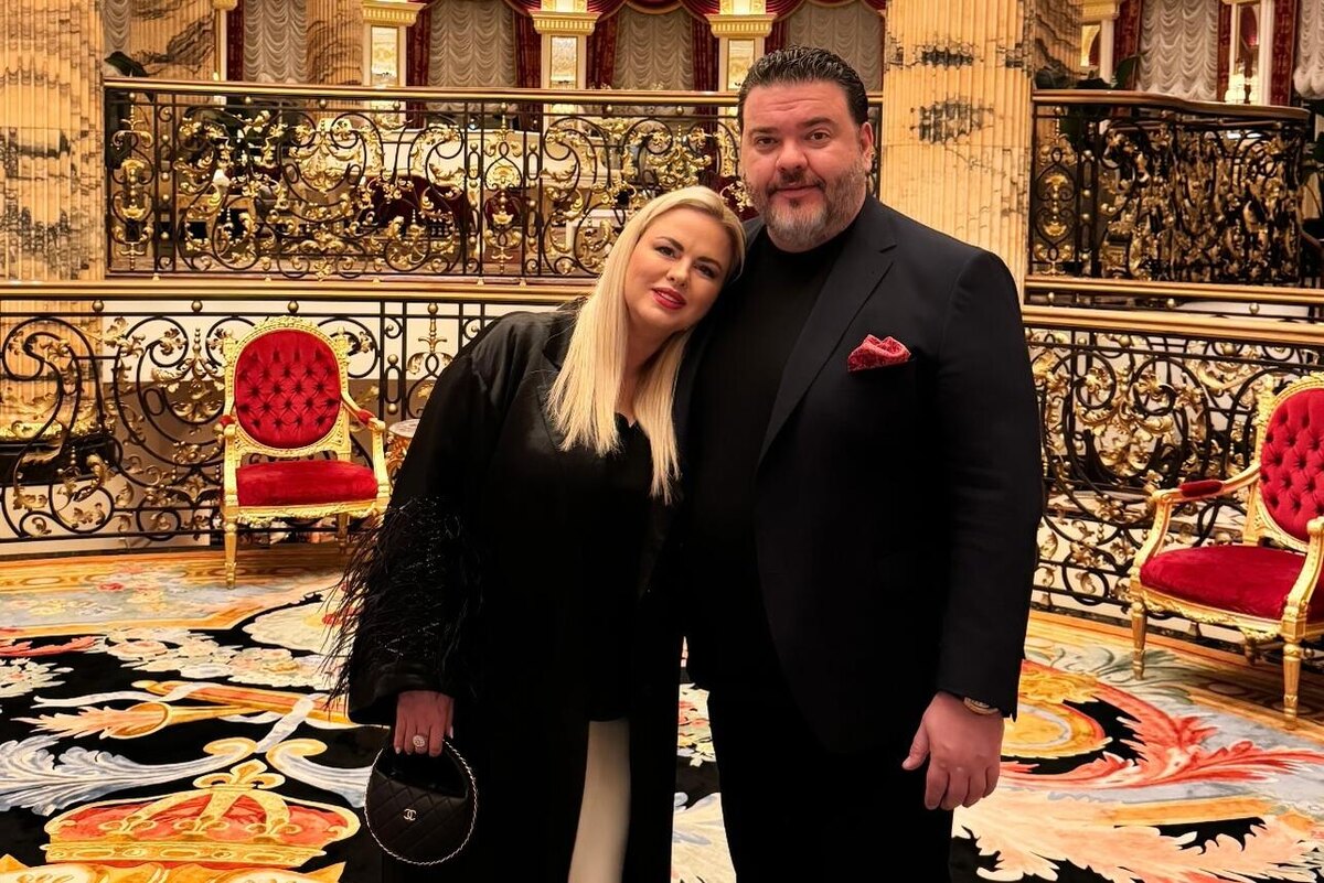    Анна Семенович с бойфрендом Денисом Социальные сети