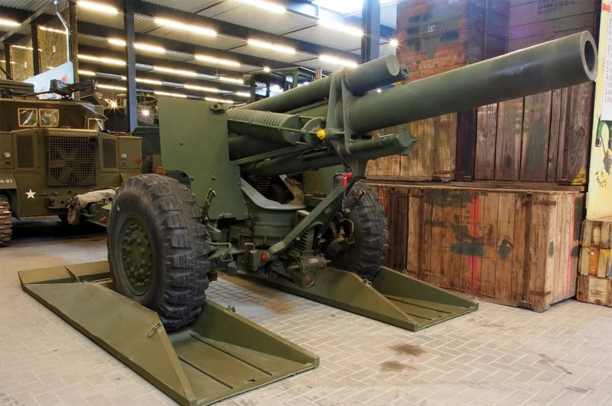    Украина получила «щедрый» подарок в виде старых, практически музейных экспонатов — 155-мм гаубиц М114 американского производства.