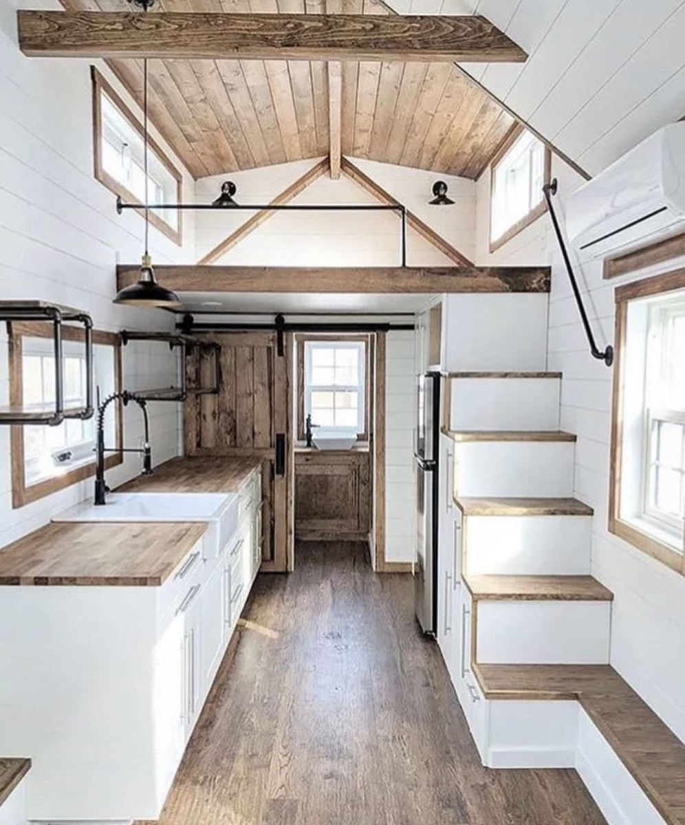 Мини-дома славятся отличной эргономикой и минимализмом