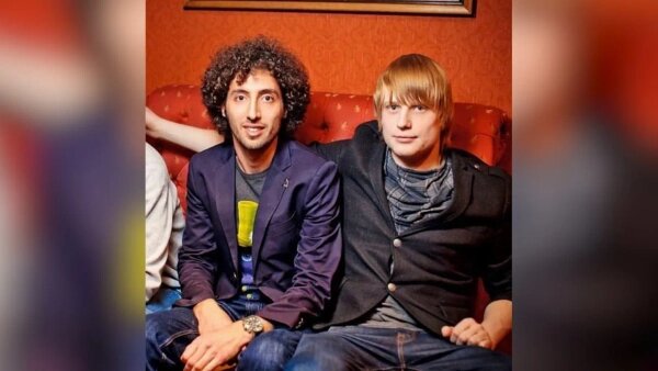 Дмитрий Романов и Слава Комиссаренко. Обложка © Instagram (соцсеть запрещена в РФ; принадлежит корпорации Meta, которая признана в РФ экстремистской) / slavakomissarenko